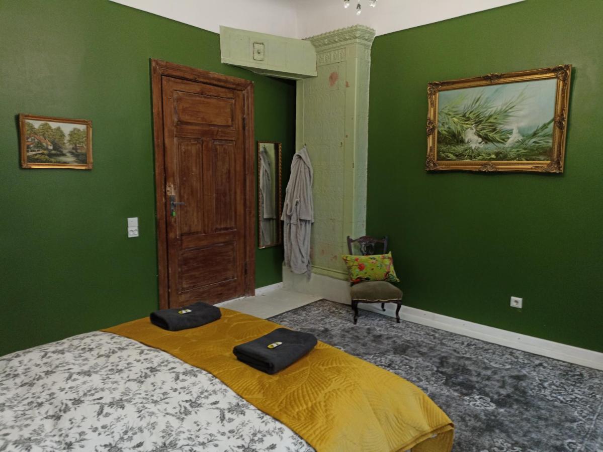 Nyx & Iris Guest House Zasa ภายนอก รูปภาพ