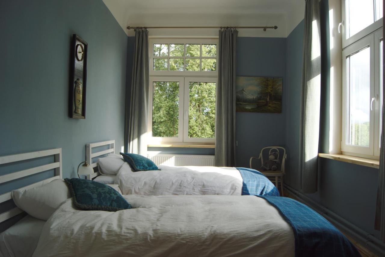 Nyx & Iris Guest House Zasa ภายนอก รูปภาพ